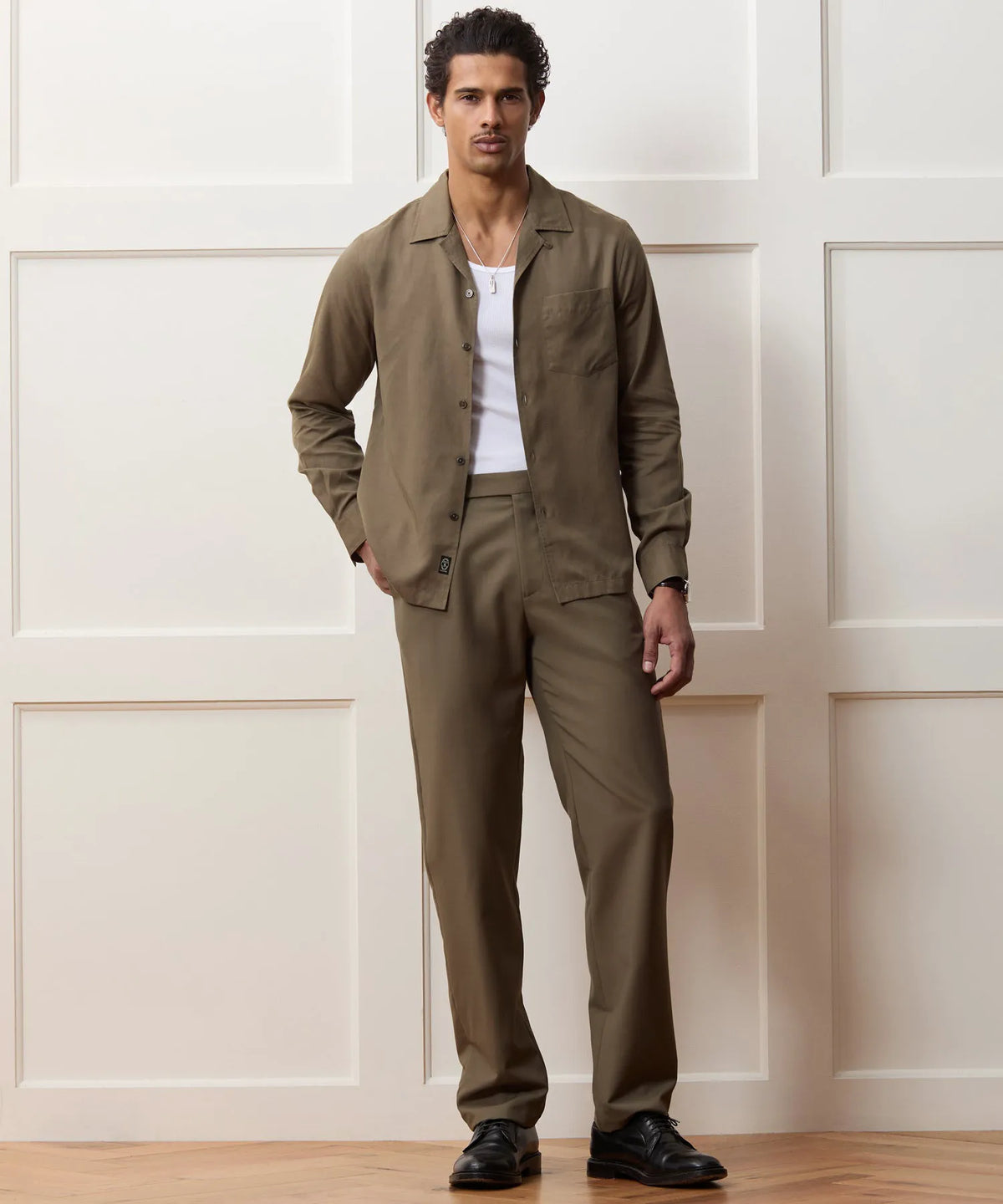 Taupe