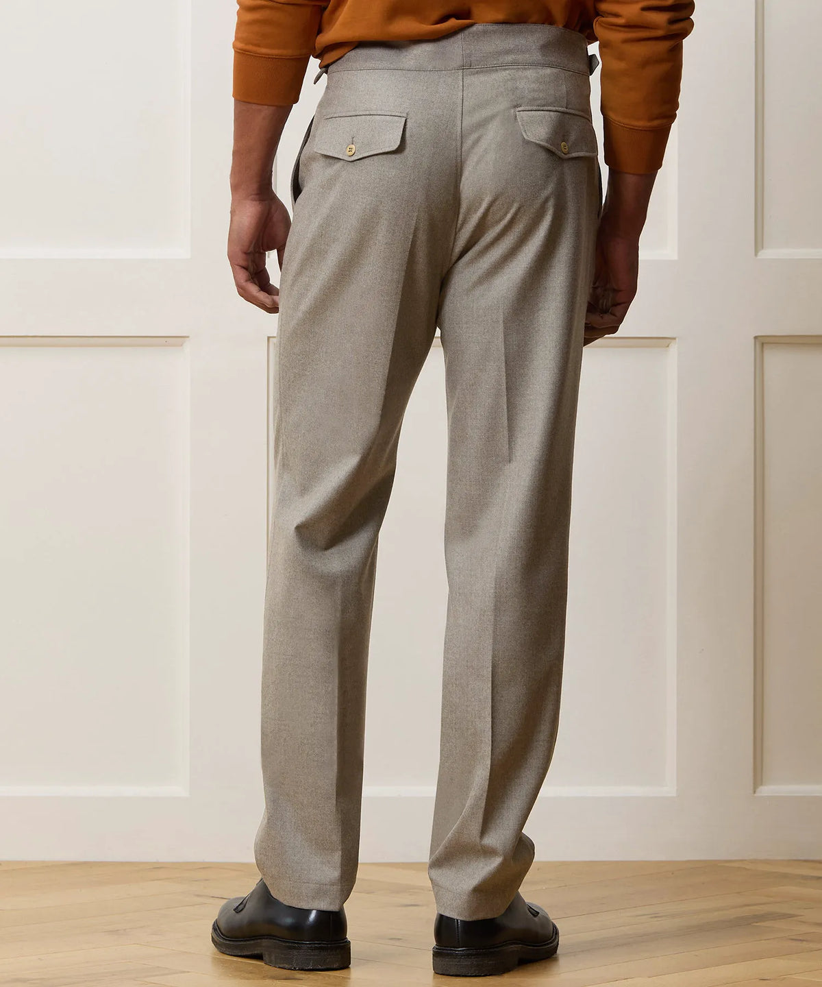 Taupe