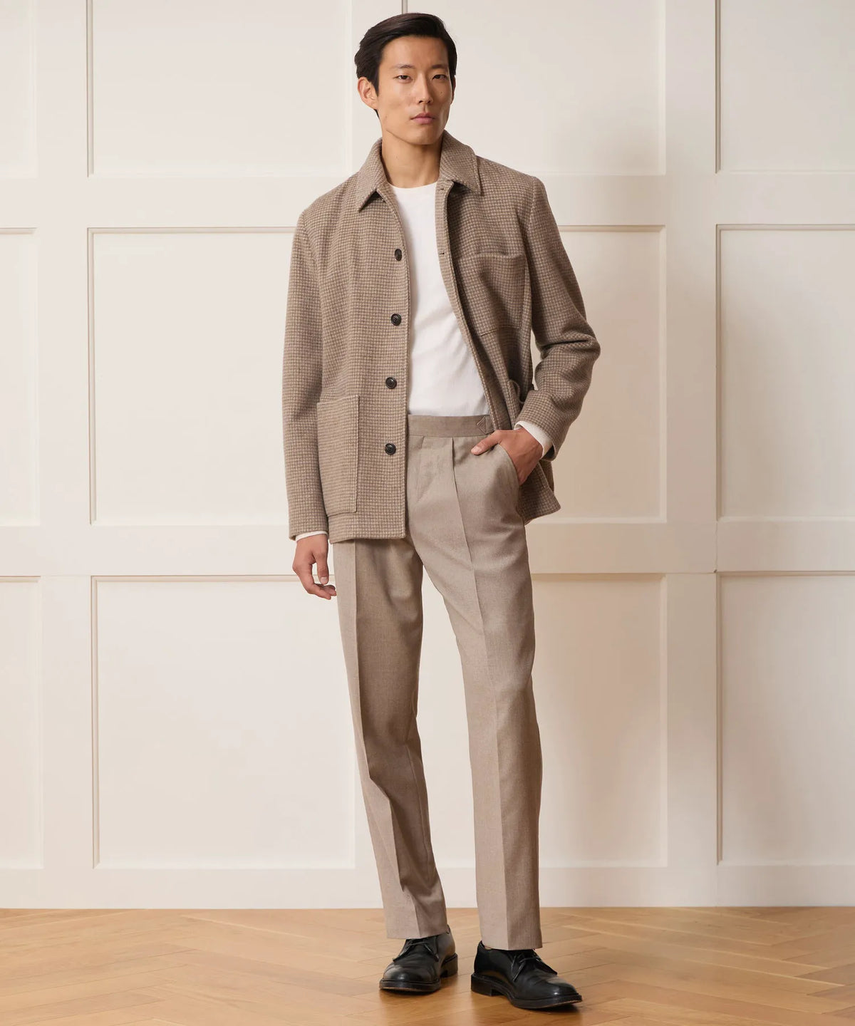 Taupe