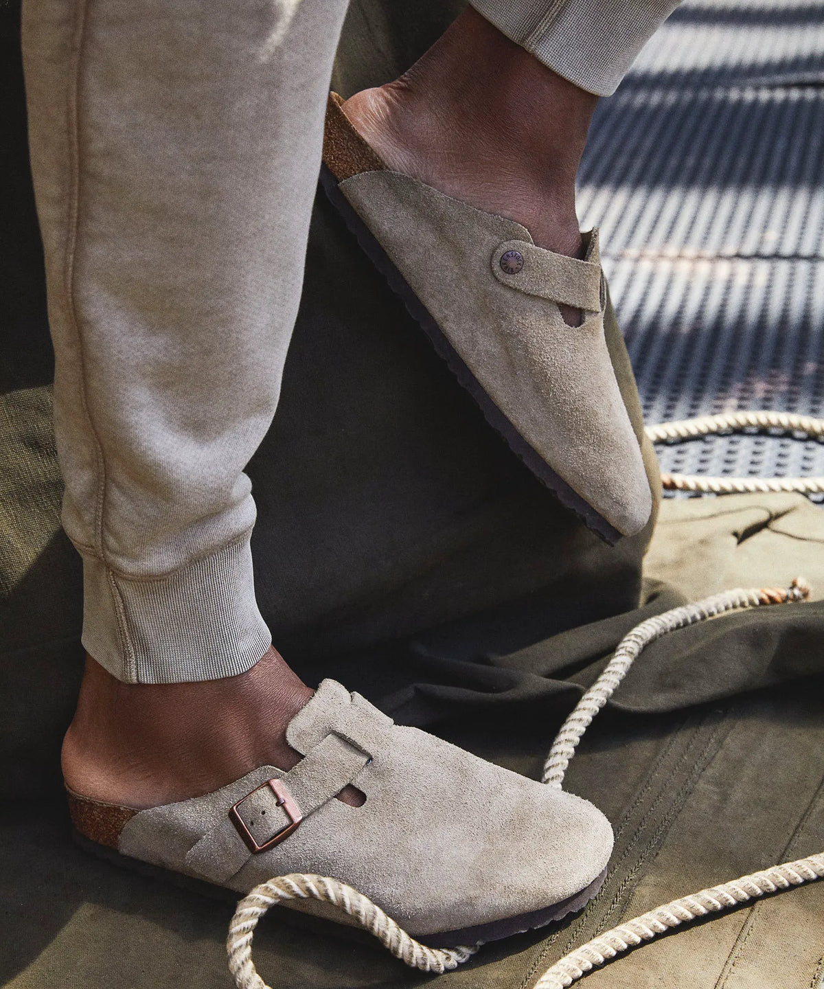 Taupe