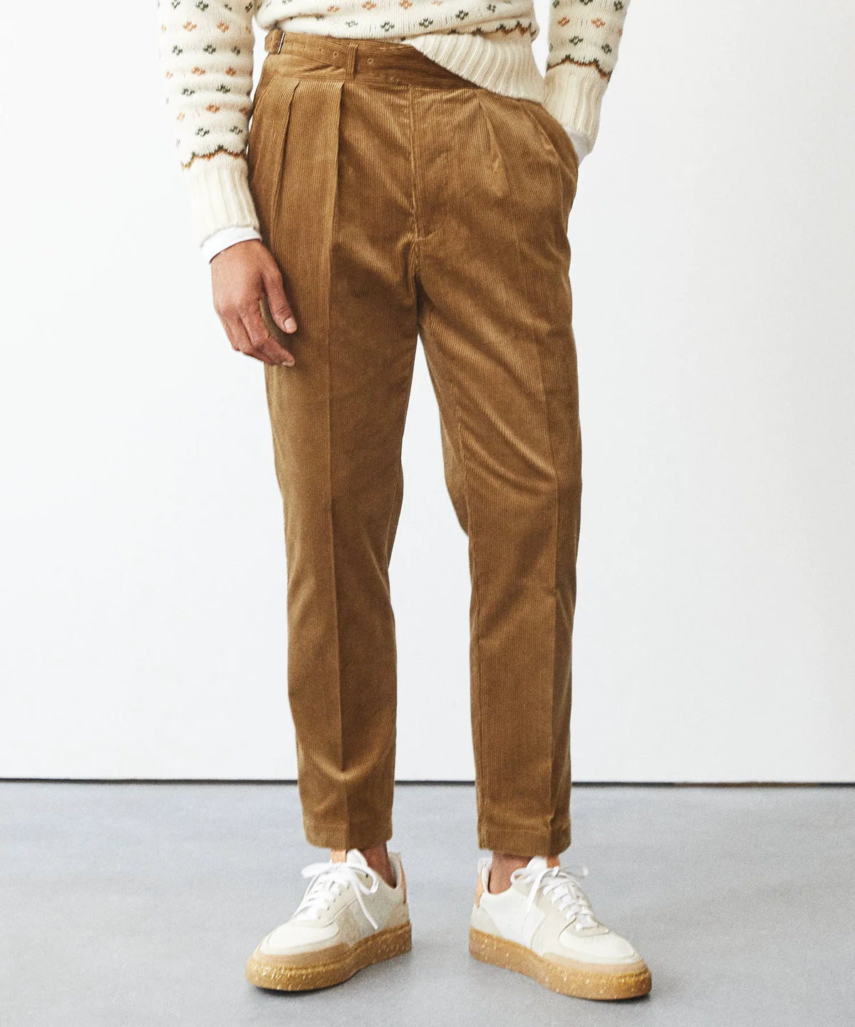 KHAKI